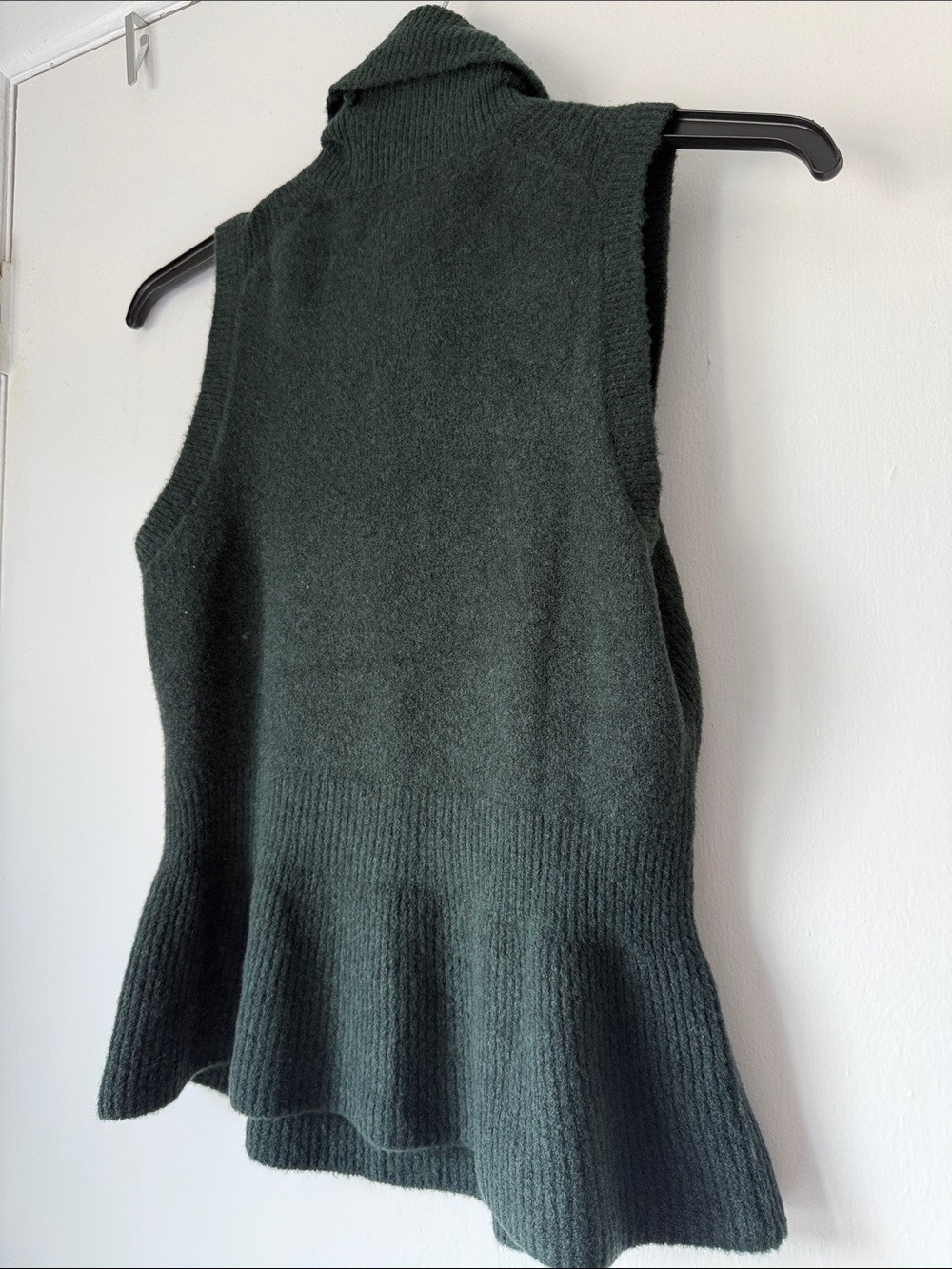 White House Black Market Soft Turtleneck Peplum In Green Spruce New small - Picture 7 of 14
